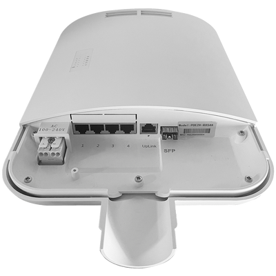 Switch PoE da esterno - 4 RJ45 PoE + 1 Uplink RJ45 + 1 Uplink SFP - 4 x 100/1000 Mbps  1 x Gigabit  1 x SFP  - 30 W per porta / Massimo 60W - Norma IEEE802.3af/at - PoE/PoE+ - Montaggio a parete e/o su Palo