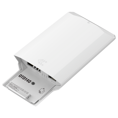 Teltonika Router 4G Industrial Outdoor - 2 porte Ethernet RJ45 Fast Ethernet - 4G (LTE) Cat 4 fino a 150Mbps - Alimentato da PoE In 802.3af (42.5 – 57.0 VDC) - Grado di protezione IP55 - Doppio slot SIM
